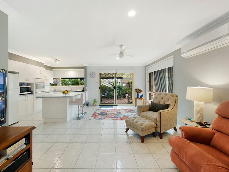 Photo - 182 Winbin Crescent, Gwandalan NSW 2259 - Image 6