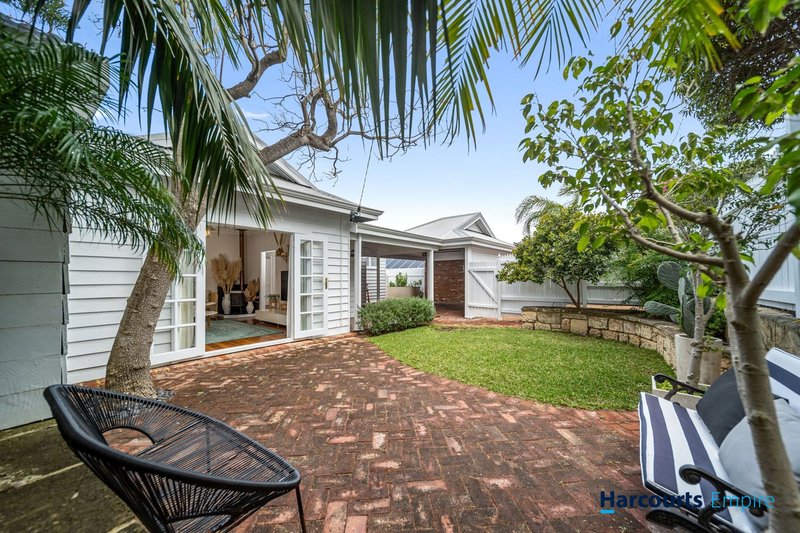 182 Woodside Street, Doubleview WA 6018