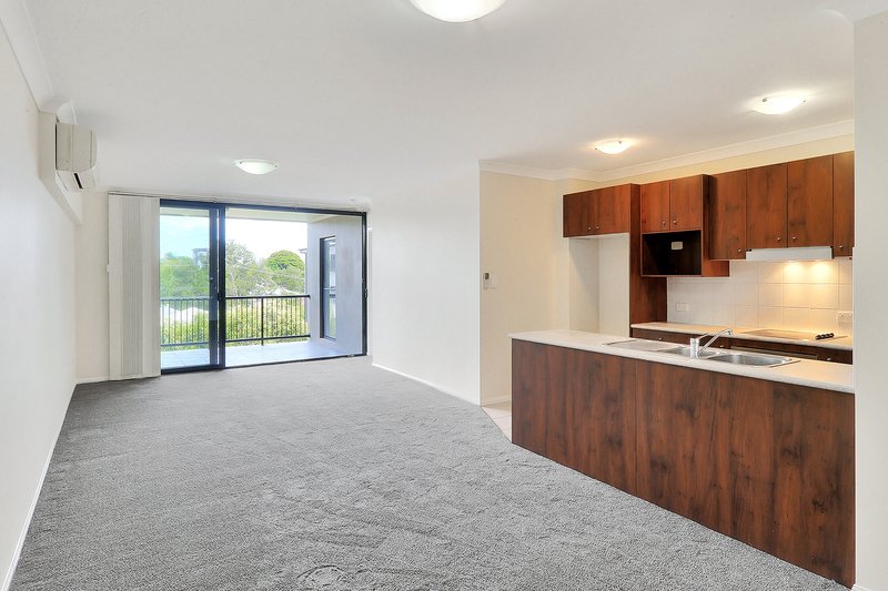 Photo - 18/20 Norton Street, Upper Mount Gravatt QLD 4122 - Image 1