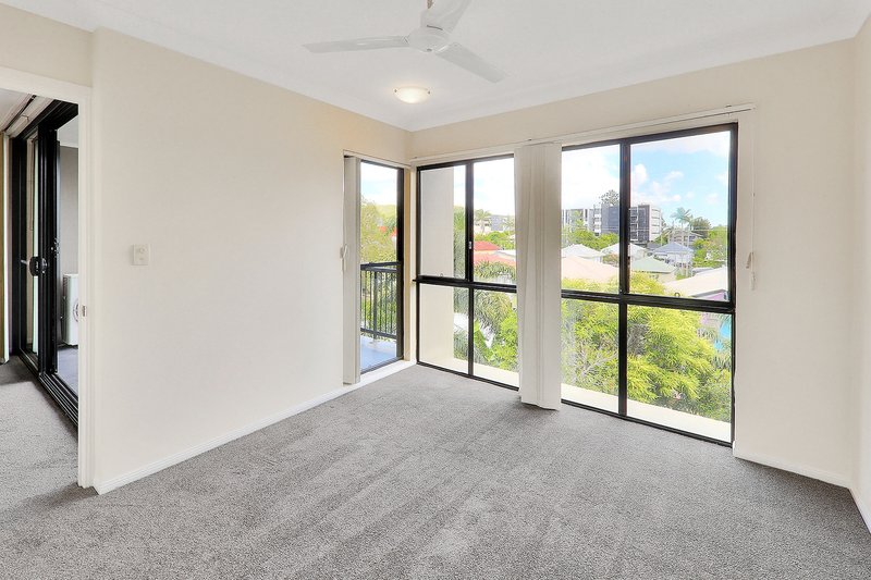 Photo - 18/20 Norton Street, Upper Mount Gravatt QLD 4122 - Image 5