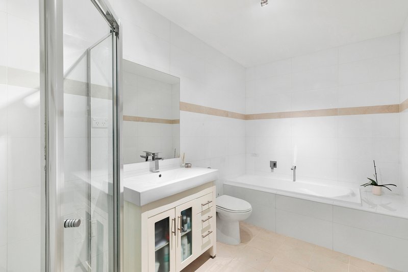 Photo - 18/21-25 Gulliver Street, Brookvale NSW 2100 - Image 9