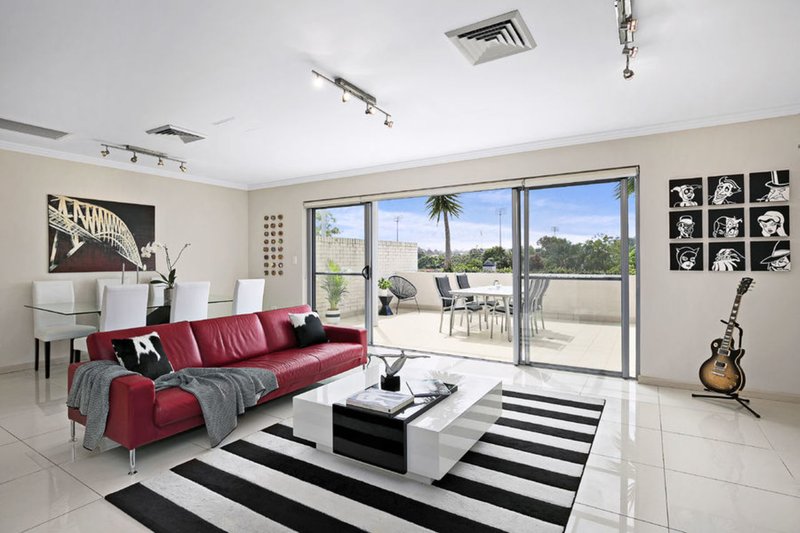 Photo - 18/21 Gulliver Street, Brookvale NSW 2100 - Image 2