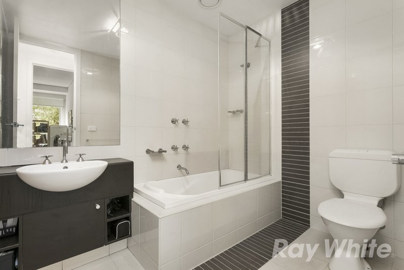 Photo - 18/213 Normanby Road, Notting Hill VIC 3168 - Image 7