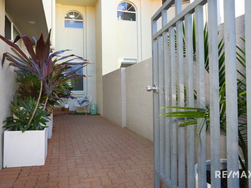 Photo - 18/24 Ron Penhaligon Way, Robina QLD 4226 - Image 10