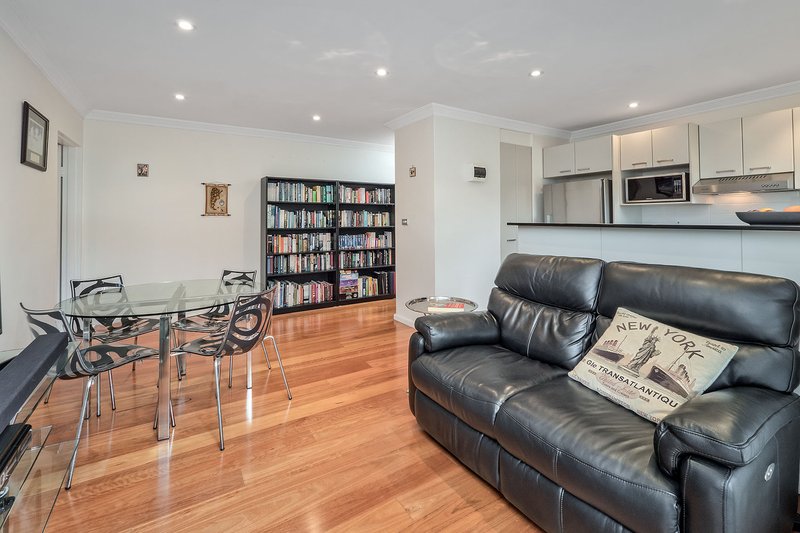 Photo - 18/26-28 Eaton Street, Neutral Bay NSW 2089 - Image 5