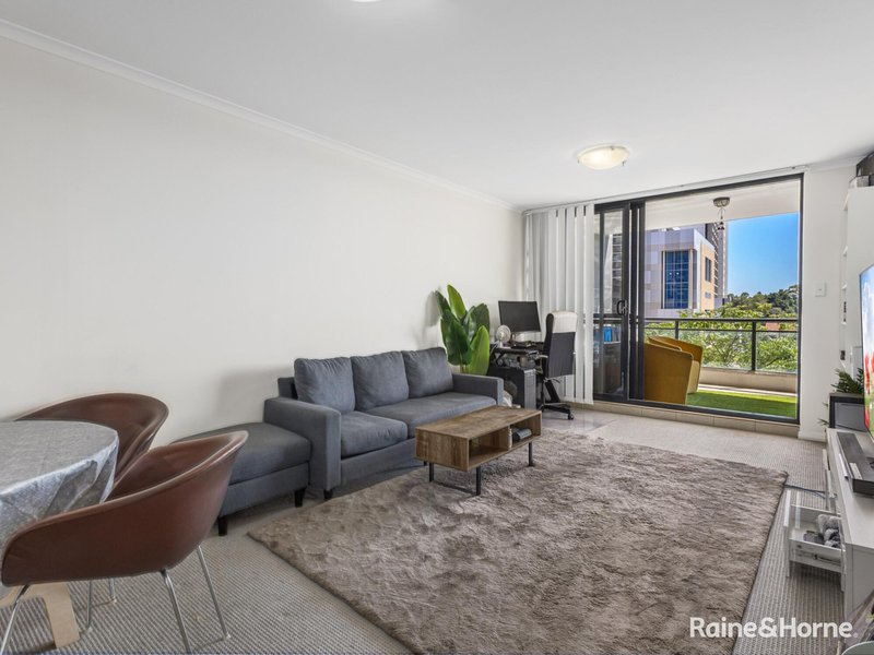 Photo - 18/26-30 Hassall Street, Parramatta NSW 2150 - Image 3