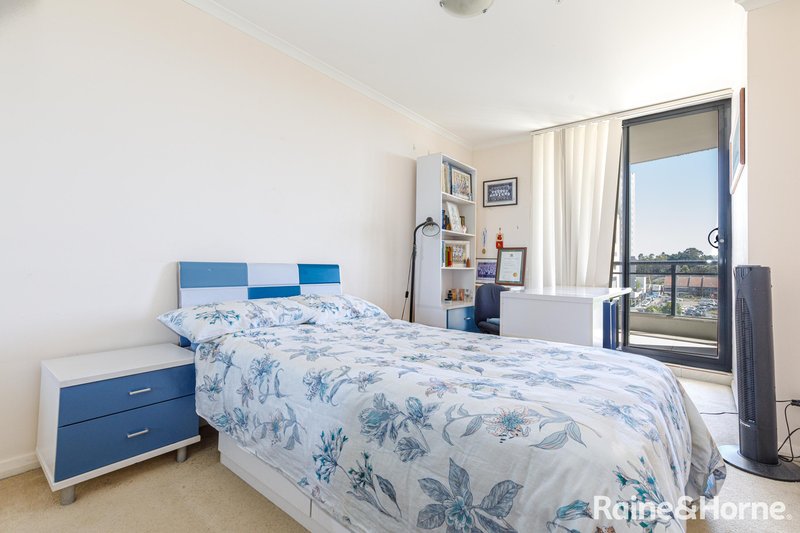 Photo - 18/26-30 Hassall Street, Parramatta NSW 2150 - Image