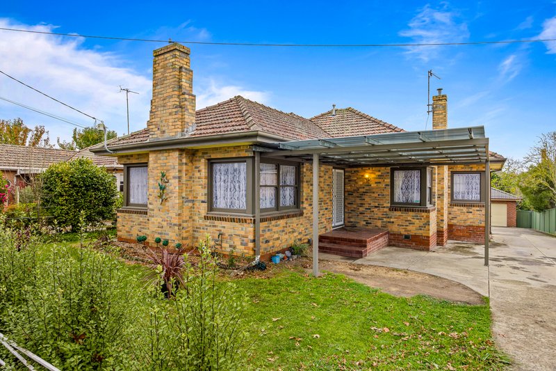 Photo - 1/826 Bond Street, Mount Pleasant VIC 3350 - Image 15