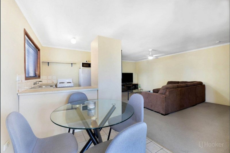 Photo - 18/28 Hunter Avenue, Labrador QLD 4215 - Image 5