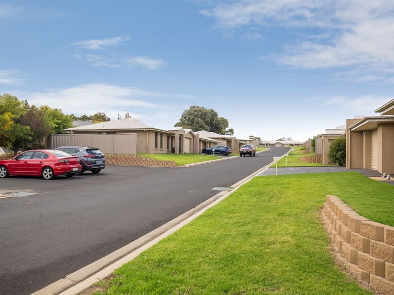 Photo - 18/2A Coolabah Street, Mount Gambier SA 5290 - Image 11