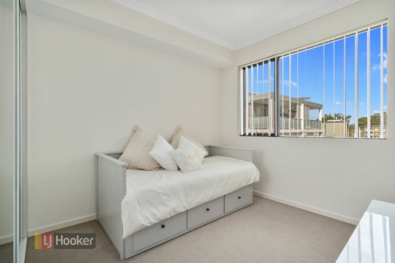 Photo - 18/3-5 Linden Street, Toongabbie NSW 2146 - Image 5