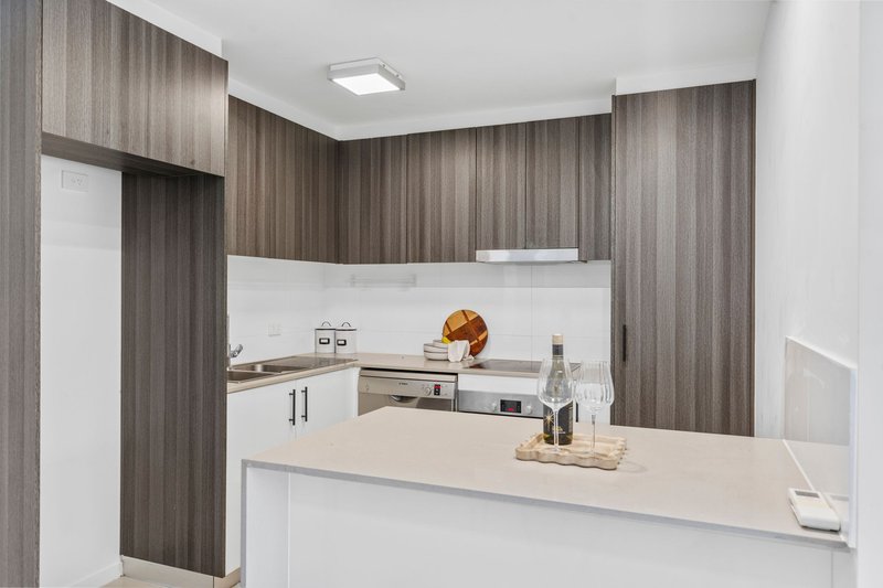 Photo - 18/3 Bennett Street, Toowong QLD 4066 - Image 6