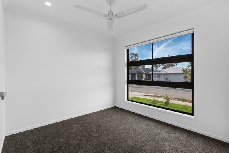 Photo - 1/83 Bisschop Street, Deception Bay QLD 4508 - Image 7