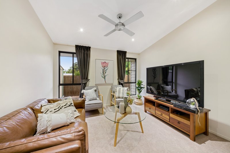 Photo - 183 Blackwood Street, Mitchelton QLD 4053 - Image 9