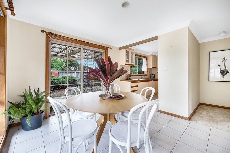 Photo - 1/83 Bogong Avenue, Glen Waverley VIC 3150 - Image 6