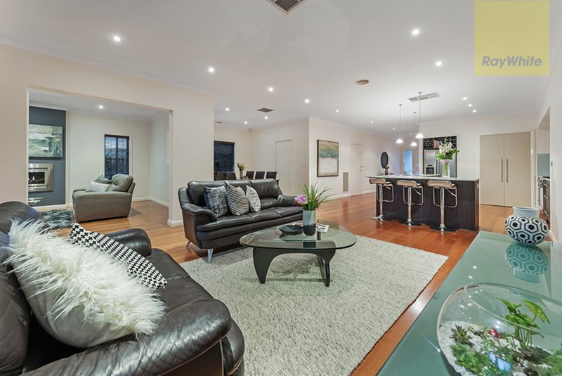 Photo - 183 Central Park Avenue, Craigieburn VIC 3064 - Image 5