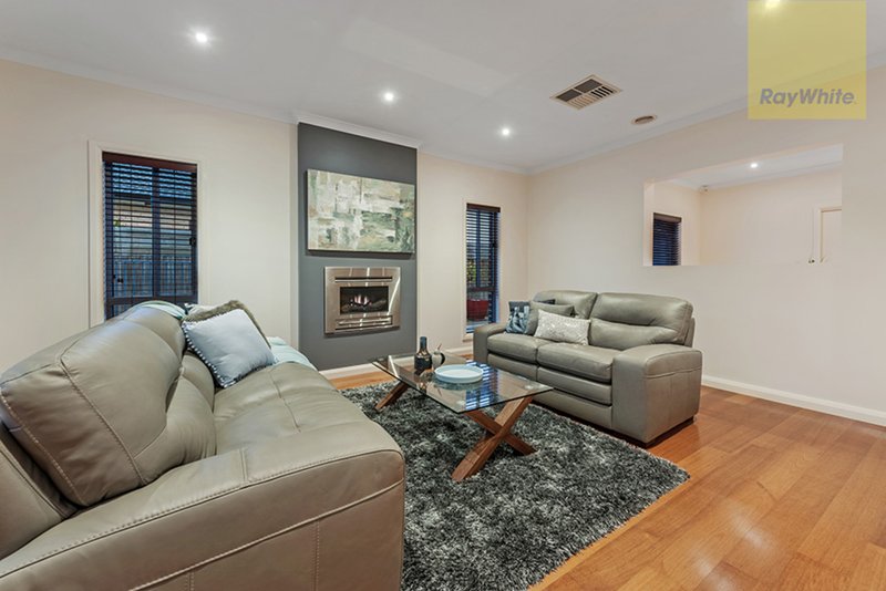 Photo - 183 Central Park Avenue, Craigieburn VIC 3064 - Image 7