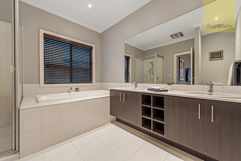 Photo - 183 Central Park Avenue, Craigieburn VIC 3064 - Image 14