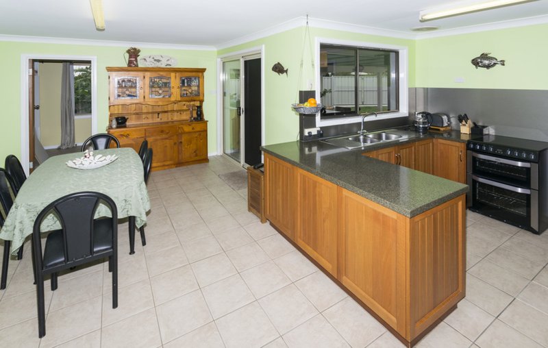 Photo - 183 Chapman Valley Road, Waggrakine WA 6530 - Image 5