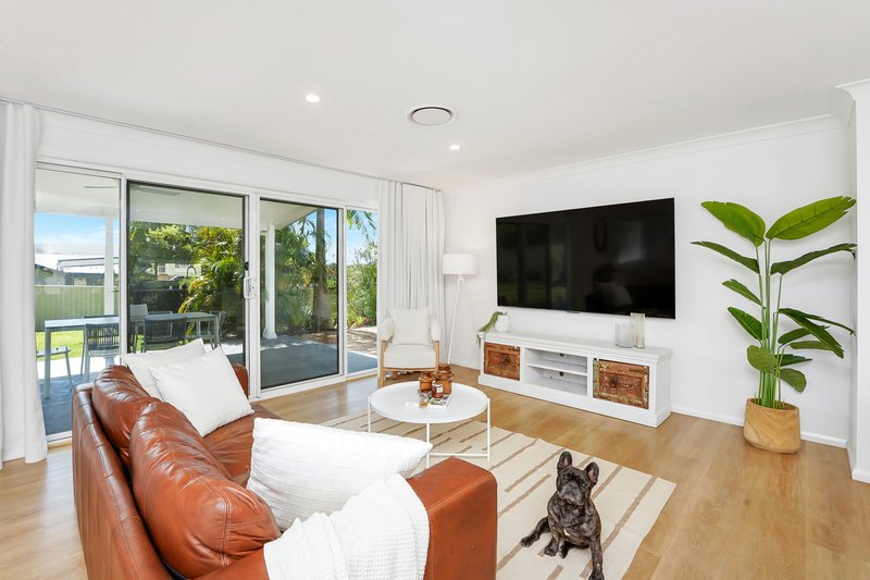 Photo - 183 Cresthaven Avenue, Bateau Bay NSW 2261 - Image 3