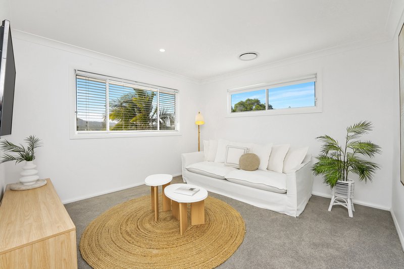 Photo - 183 Cresthaven Avenue, Bateau Bay NSW 2261 - Image 6