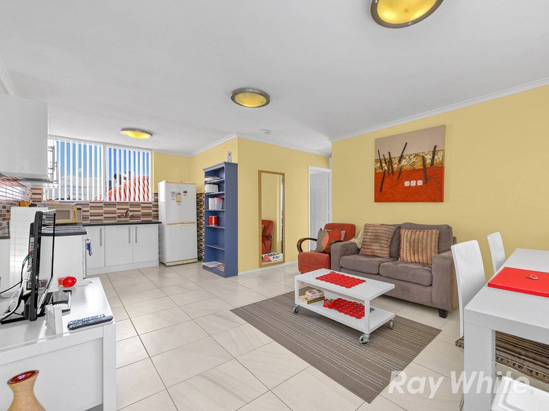 Photo - 18/3 Heath Street, East Brisbane QLD 4169 - Image 5