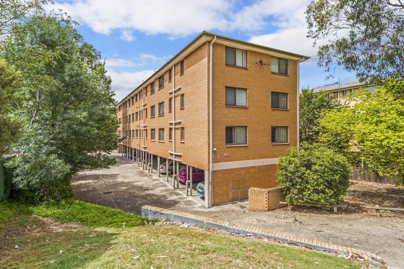 18/3 Mowatt Street, Queanbeyan NSW 2620