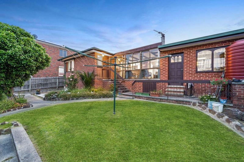 Photo - 183 Outlook Drive, Dandenong North VIC 3175 - Image 13