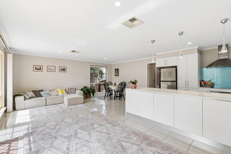 Photo - 1/83 Ray Orr Drive, Mount Barker SA 5251 - Image 4