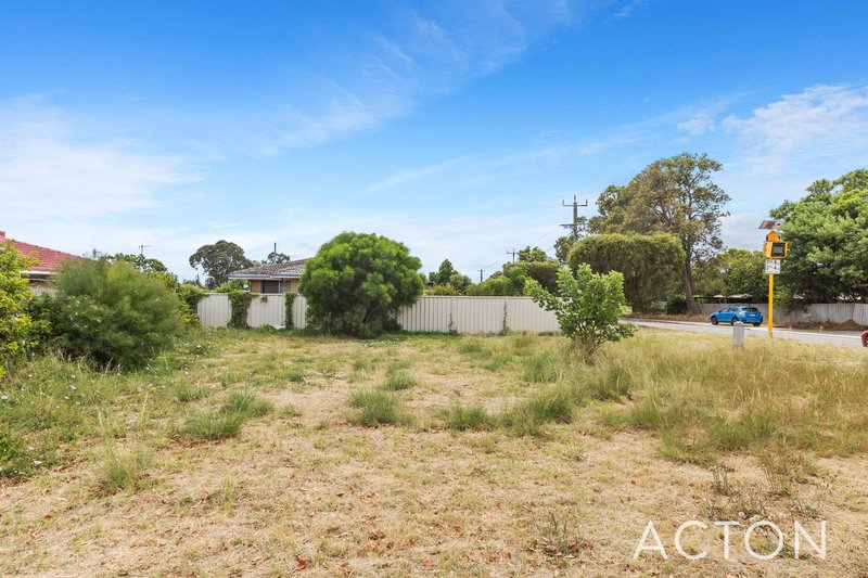 Photo - 183 Schruth Street, Armadale WA 6112 - Image 16