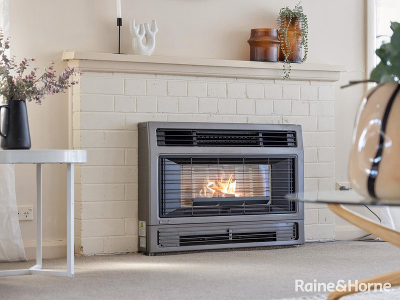 Photo - 183 Seymour Street, Bathurst NSW 2795 - Image 7
