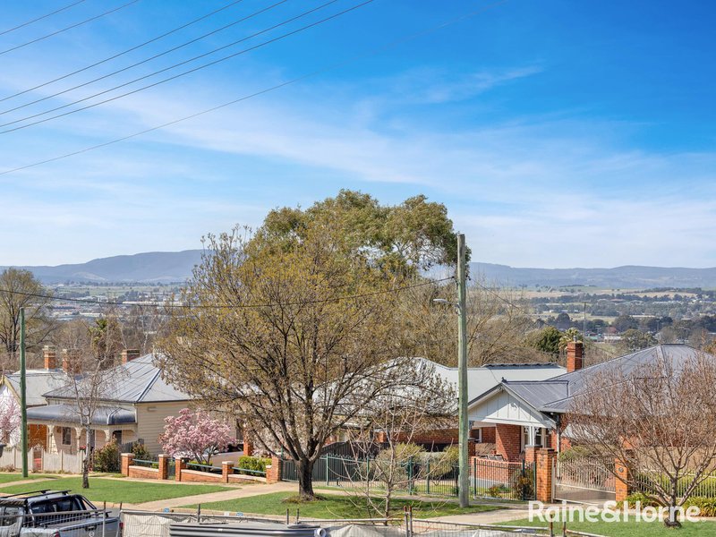 Photo - 183 Seymour Street, Bathurst NSW 2795 - Image 10