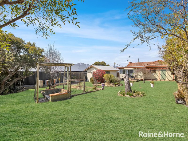 Photo - 183 Seymour Street, Bathurst NSW 2795 - Image 18