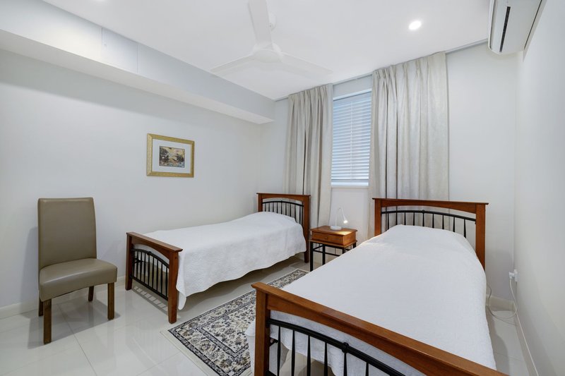 Photo - 18/30-32 Fitzgerald Esplanade, Innisfail QLD 4860 - Image 4