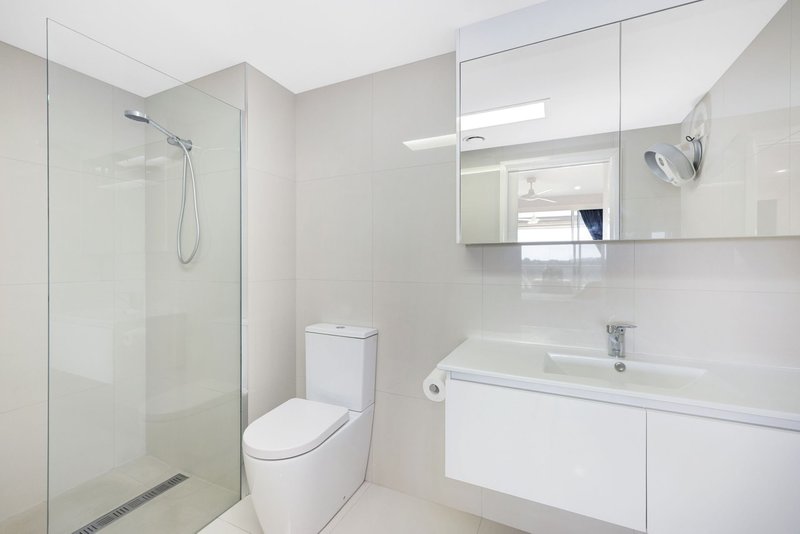 Photo - 18/30-32 Fitzgerald Esplanade, Innisfail QLD 4860 - Image 6