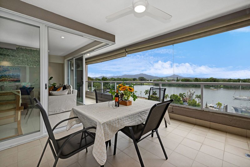 Photo - 18/30-32 Fitzgerald Esplanade, Innisfail QLD 4860 - Image 9