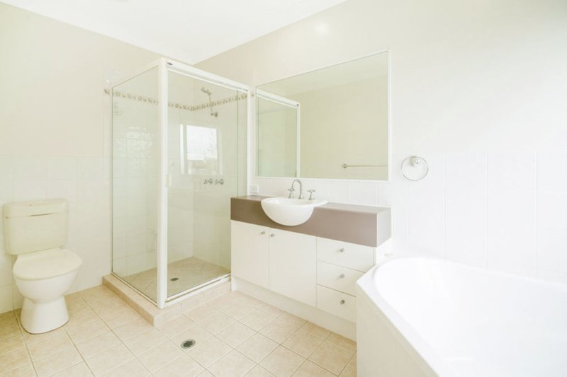 Photo - 18/30 Pelican Waters Boulevard, Pelican Waters QLD 4551 - Image 10