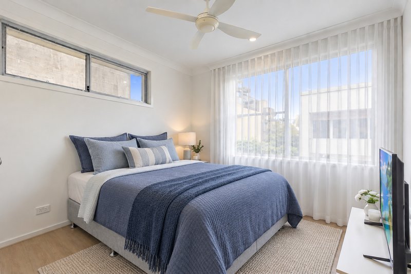 Photo - 18/3031 The Boulevard, Carrara QLD 4211 - Image 12