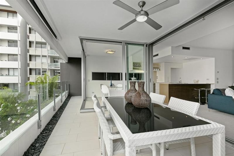 Photo - 18/37 Duncan Street, West End QLD 4101 - Image 3