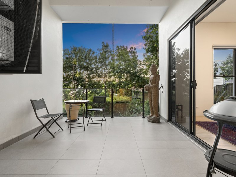 Photo - 18/39-41 Clarence Road, Indooroopilly QLD 4068 - Image 14