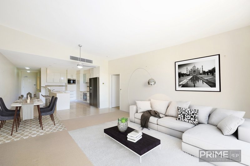 Photo - 18/39 Kingsford Smith Parade, Maroochydore QLD 4558 - Image 2