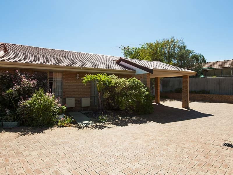 Photo - 18/4-6 Edeline Street, Spearwood WA 6163 - Image 2