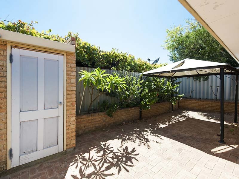 Photo - 18/4-6 Edeline Street, Spearwood WA 6163 - Image 23