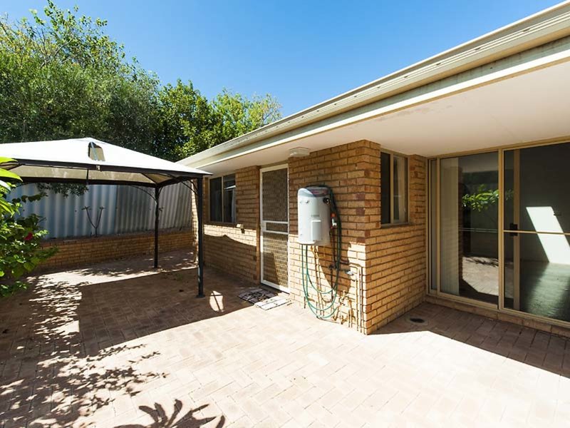 Photo - 18/4-6 Edeline Street, Spearwood WA 6163 - Image 24