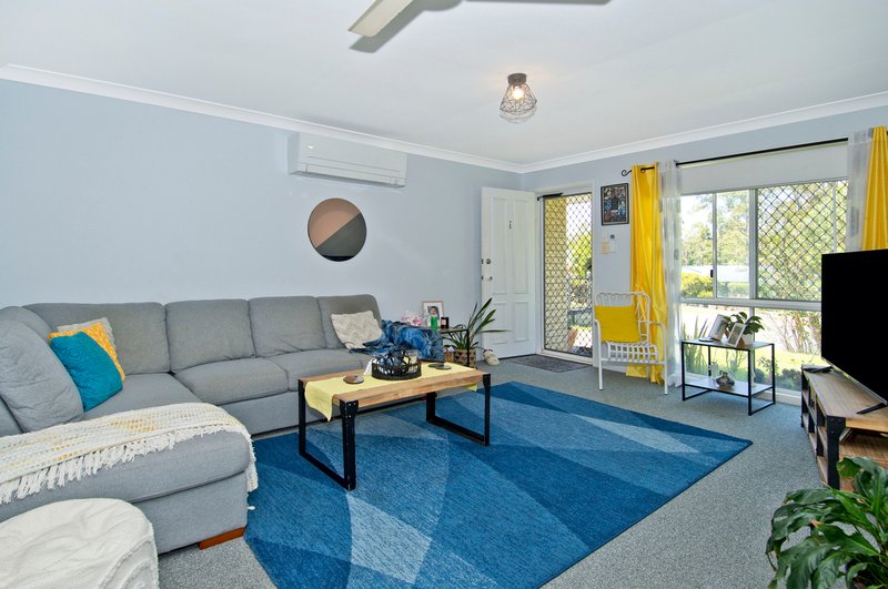 Photo - 1/84-86 Castile Crescent, Edens Landing QLD 4207 - Image 2