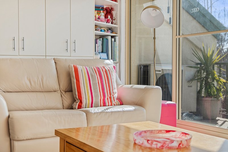 Photo - 18/4 Antis Street, Phillip ACT 2606 - Image 9