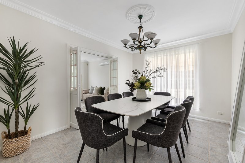 Photo - 184 Boundary Street, Castle Cove NSW 2069 - Image 5