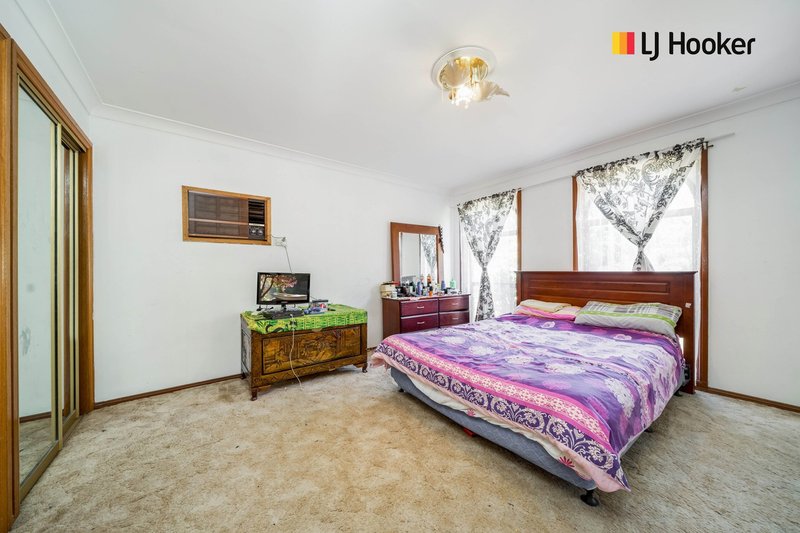 Photo - 184 Humphries Road, Bonnyrigg NSW 2177 - Image 8