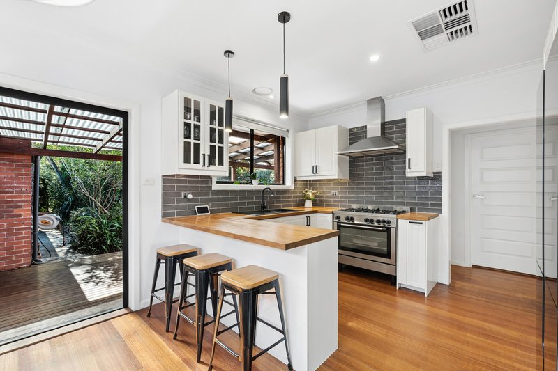 Photo - 184 Leamington Street, Reservoir VIC 3073 - Image 4