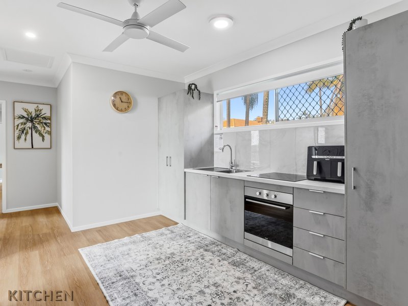 Photo - 184 Manly Road, Manly West QLD 4179 - Image 1